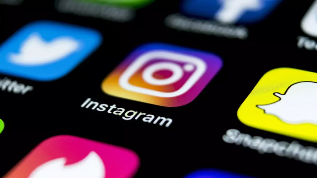 Instagram’da Anket Nasıl Yapılır?